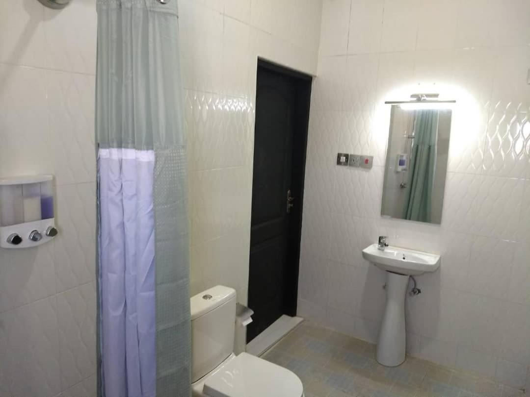 The Winford Boutique Hotel Achimota Taifa Exterior foto